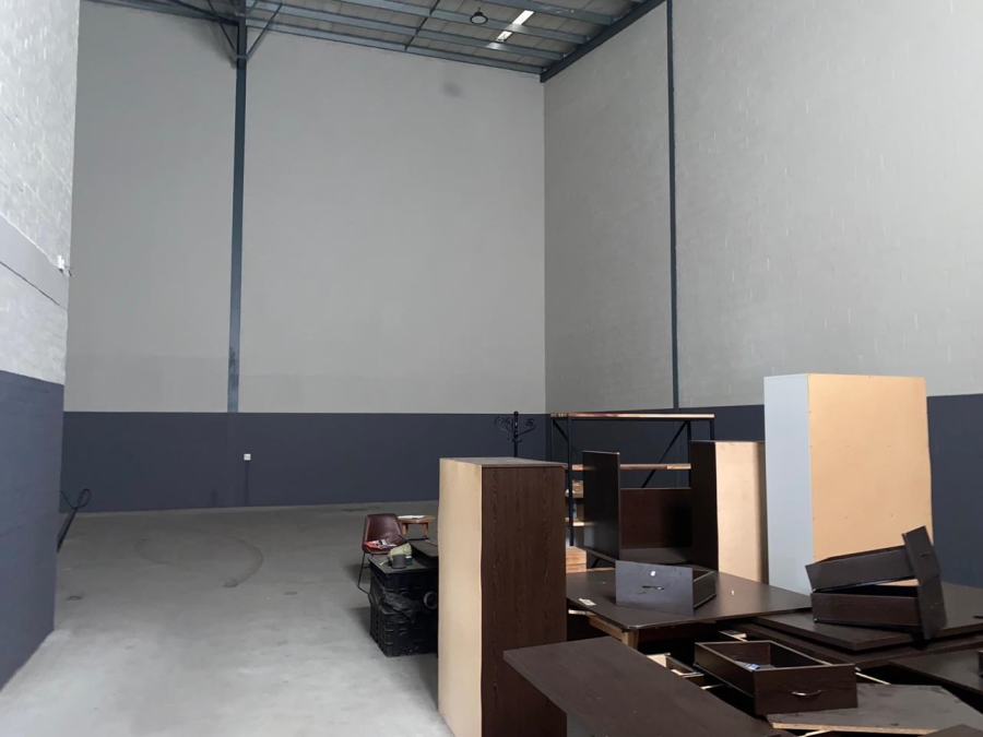 To Let commercial Property for Rent in Stikland Western Cape